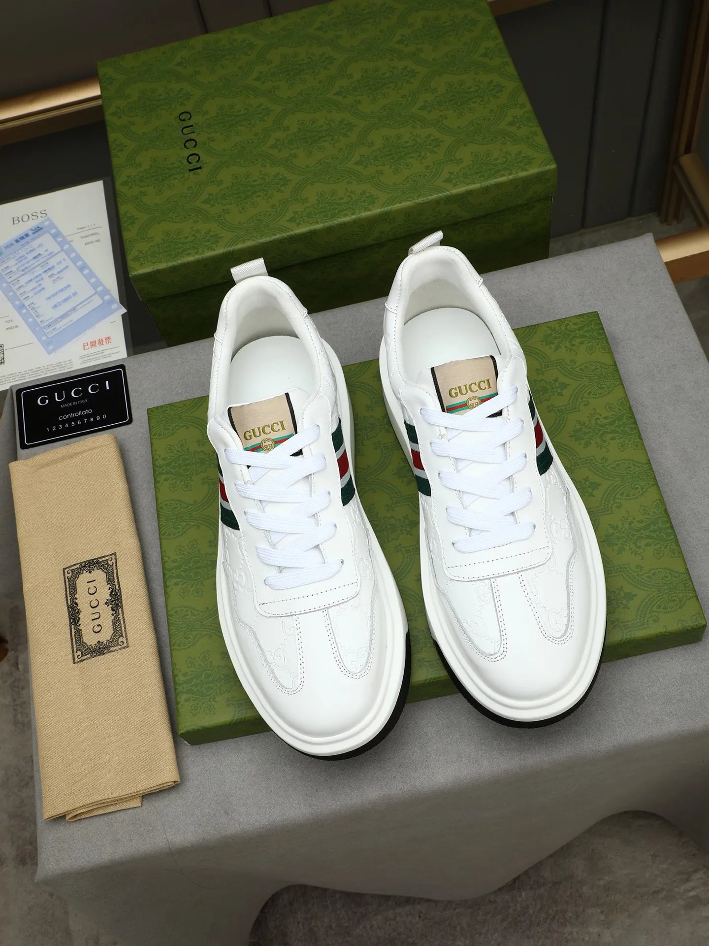 Men's shoes 💰480 New men's shoes GUCCI Fashion trend Made of first-layer calfskin ➕ washed sheep lining! The foot feels super comfortable and the workmanship is impeccable. Foam ultra-light outsole, size: 38-44 (45 customized) 4 colors to choose from!
